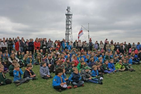 Petersfield Scouts renew promise on St George's Day