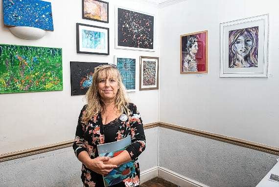 Hundreds of art lovers take the Buriton trail