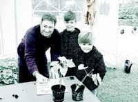 Television gardener Alan Titchmarsh encourages children to Grow For It