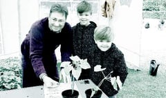 Television gardener Alan Titchmarsh encourages children to Grow For It