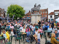 Scallywags ahoy as pirates take over Petersfield at summer festival