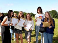 Bohunt School celebrates top GCSE results