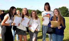 Bohunt School celebrates top GCSE results