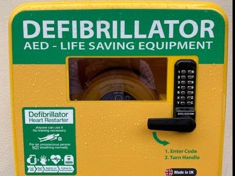Defibrillator