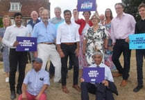 Sunak visits farm to harvest Tory votes