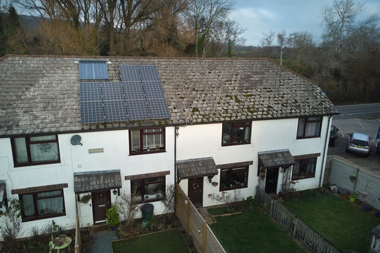 Petersfield Climate Action Network (PeCAN) is encouraging people to reduce their energy use by having an assessment on their home as part of the Petersfield Area Super Homes (PASH) project