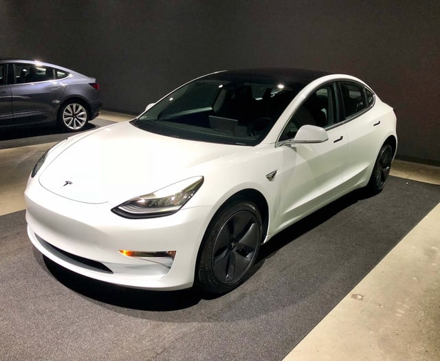 Police frustration as Tesla fail to identify 100mph A3 driver 