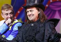  Jason Donovan, Richard Cadell and Sooty star in Mayflower panto