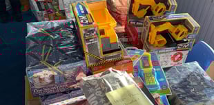 Bordon cargo company gives toys to Liphook food bank