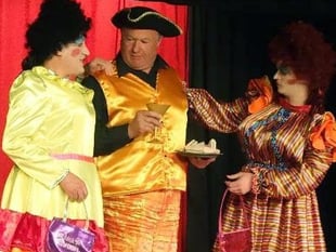 Get your tickets for Clanfield panto Cinderella now