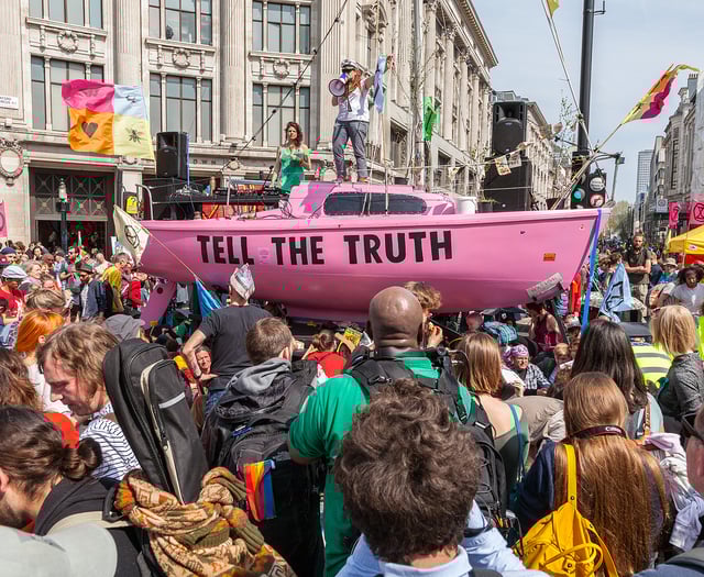 Extinction Rebellion protests in Farnham and Alton this weekend