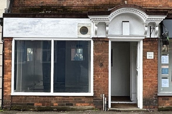 A cafe looks likely to open at the former Orchid Nail Studio at 21 South Street