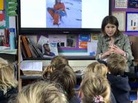 Mountain explorer Rebecca Stephens visits Froxfield Primary School