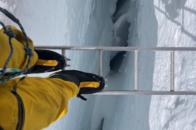 Icefall Post Twice lucky: record breaking mountaineer conquers Everest a second time ...