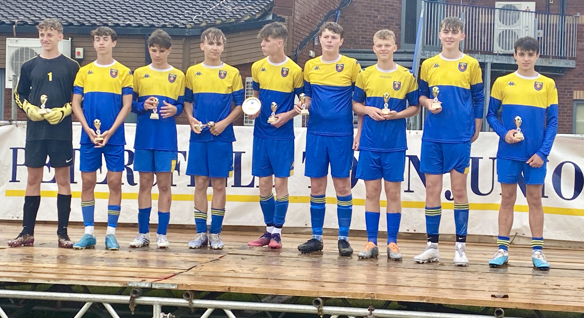 Petersfield Town Juniors under-15 Pumas beat Liphook in the final