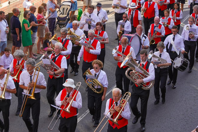 Farnham Brass Band take part in the Farnham Carnival 2023