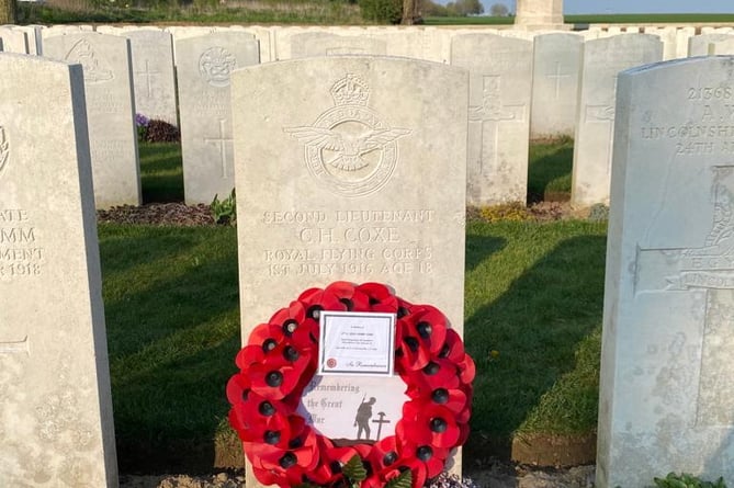 The final resting place of 2nd Lt C.H. Coxe of the Royal Flying Corps, 6th Squadron
