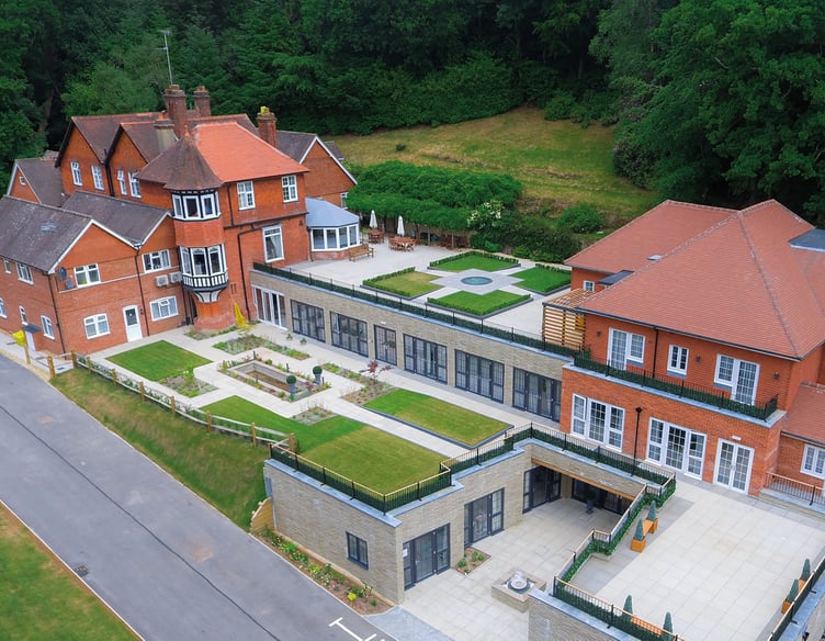 BROWNSCOMBE Care Residences