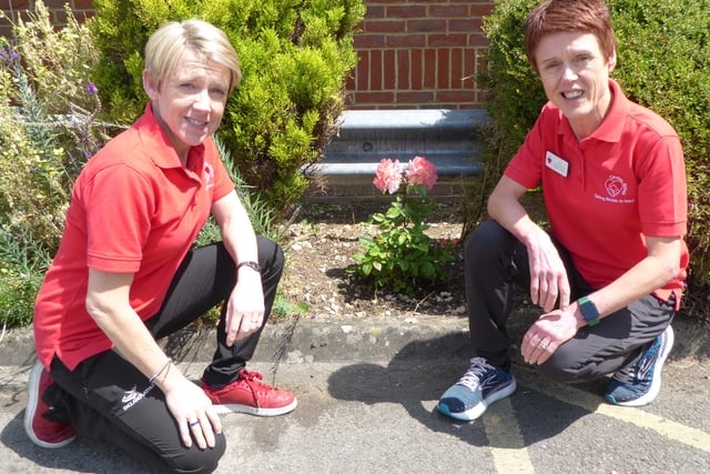 Soldridge man donates £500 to Cardiac Rehab Centre in Alton