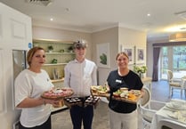 Say cheese as Horndean care home thanks neighbours for patience