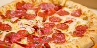 Wood-fired pizza van applies to keep trading in Chiddingfold