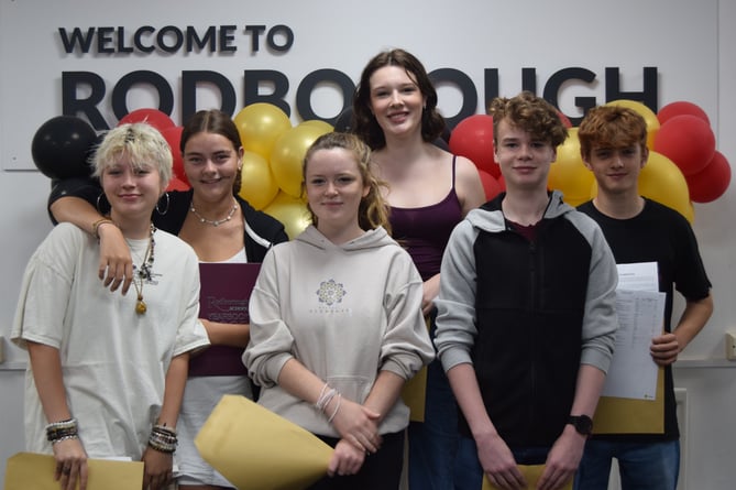 Rodborough students Scarlett M, Eliza C, Niamh C-O, Keira D, Luca D, Reuben W on GCSE results day 2023