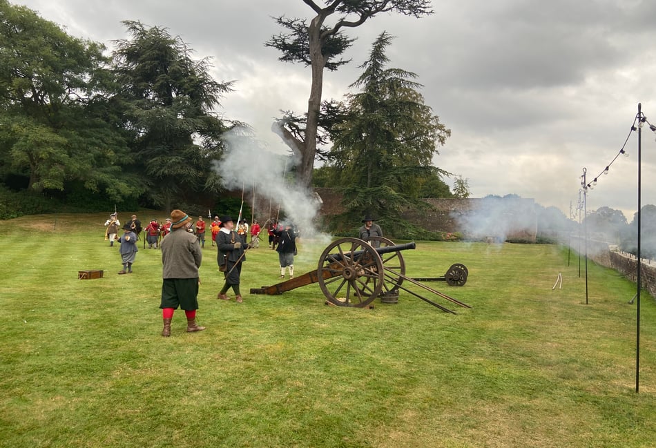 Peeps into the Past: When 'pageant mania' swept the town