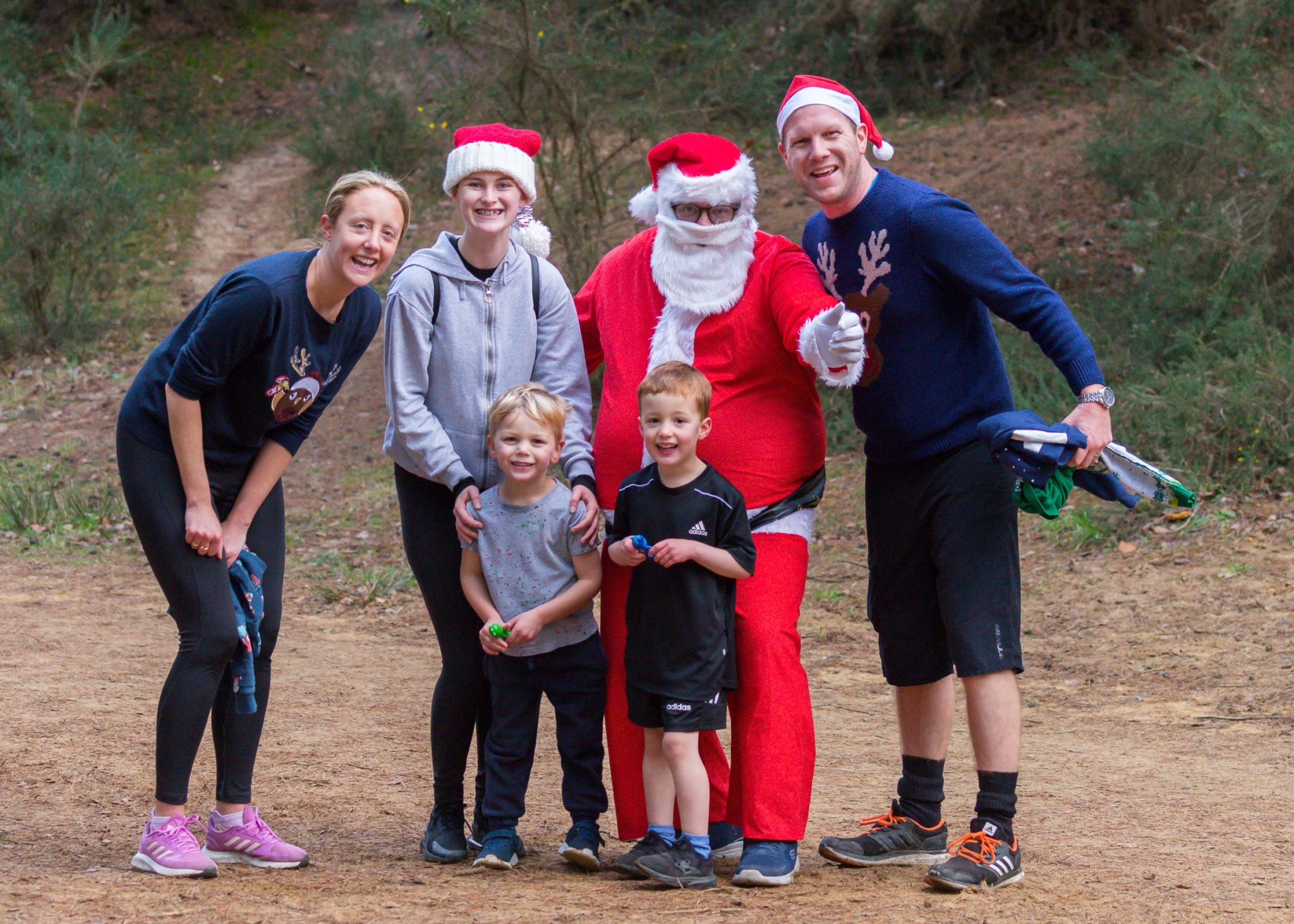 Christmas junior parkrun fun at Hogmoor Inclosure