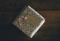 Make the most out of your wrapping paper whilst saving the planet 
