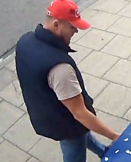 Cash machine fraudster, TSB, Alton.