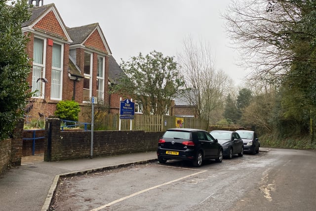 School roads could close at drop-off and pick-up times - but at a cost
