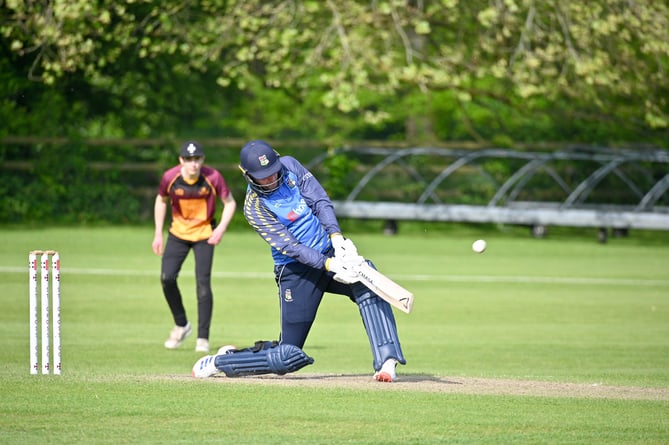 Alton first-team batter Scott Myers in action against St Cross Symondians on Saturday (Photo: Howard Gadsby)