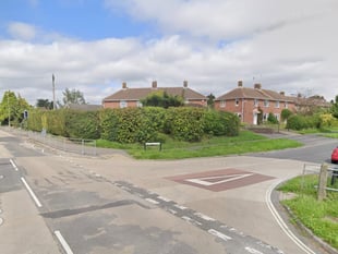 Cyclist injured in late-night hit and run collision in Horndean