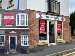 Double blow as popular retailers set to close