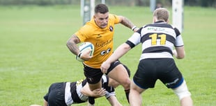 Farnham beat Bournemouth in opening game of the season
