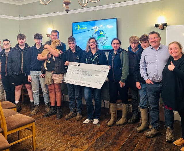 Petersfield farmers spread the joy with £1,700 'dung' donation