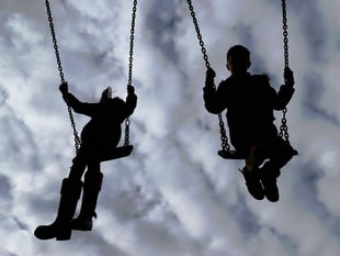 More households  apply to provide foster care in Hampshire  – as concern raised over dwindling number of foster places