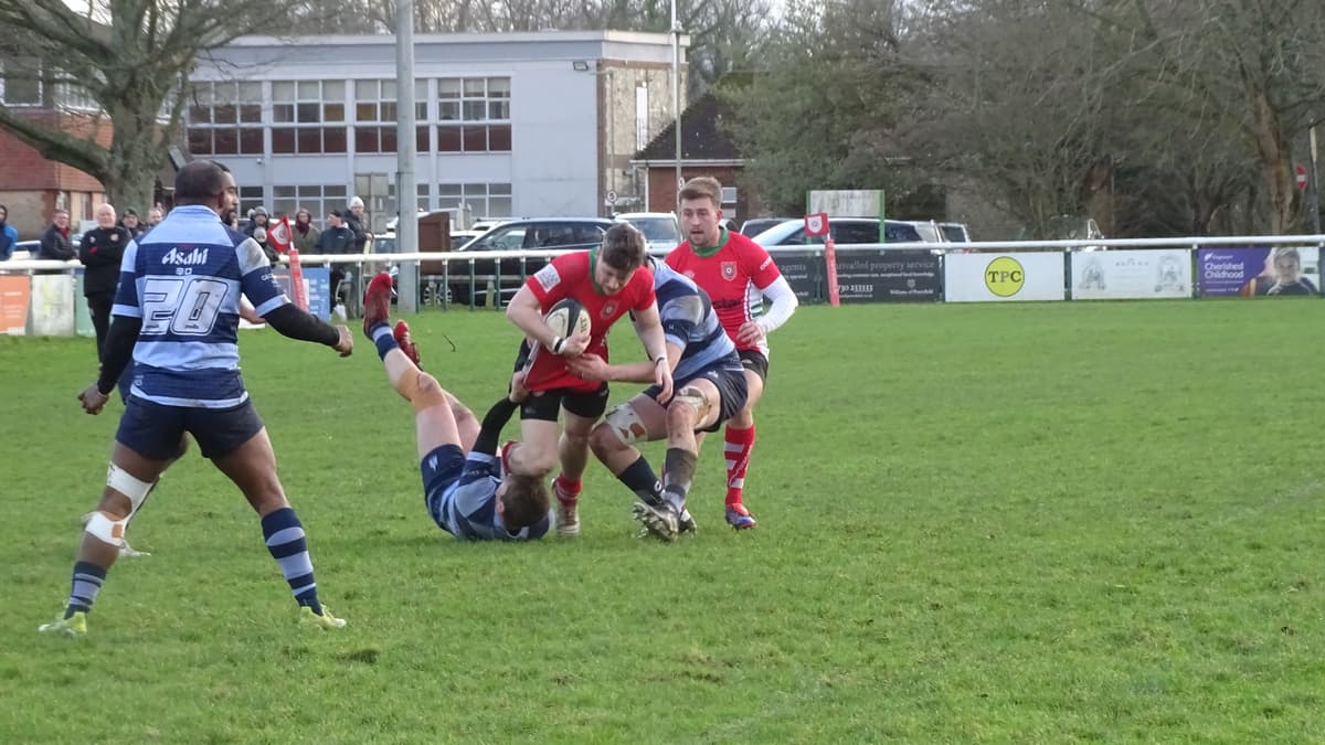 Field return to winning ways with Chichester victory | petersfieldpost ...