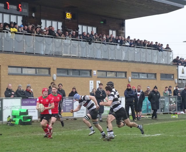 League leaders Farnham beat Petersfield in Regional Two South Central