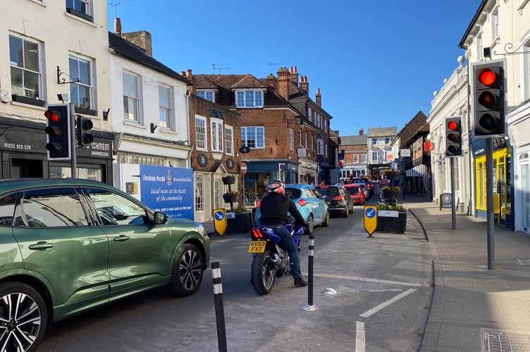 Downing Street Farnham Lights Traffic