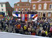 Farnham fans turn out in force to celebrate double sporting triumph