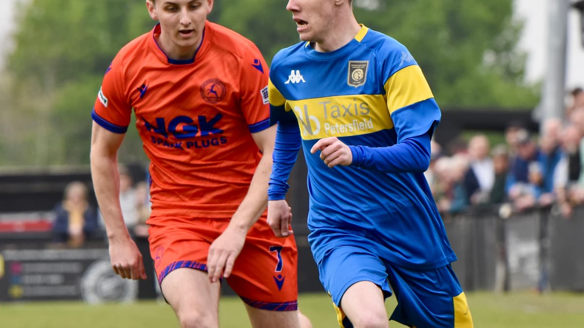 Ten-man Rams claim derby-day spoils | petersfieldpost.co.uk