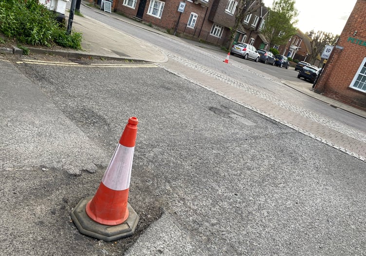 Avenue St Peter's Petersfield potholes