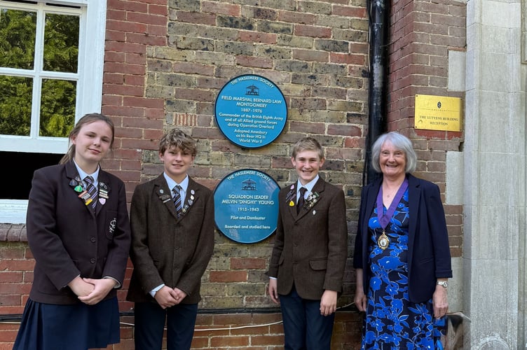 Deputy Mayor of Haslemere Jacquie Keen MBE with Amesbury’s Head Boy, Head Girl and Deputy Head Boy at the unveiling of a blue plaque in honour of Squadron Leader Melvin ‘Dinghy’ Young