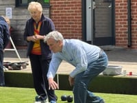 Damian Hinds MP: Learning the many benefits of bowls in Alton