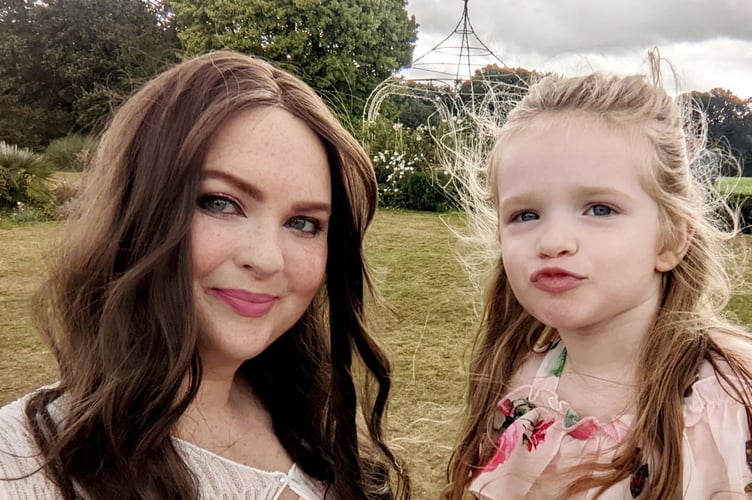 Lisa Foster, 32, who is going through the end stages of triple-negative breast cancer.  Pictured with daughter.  Release date  June 11, 2025.  A mum-of-one thought a pea-sized lump in her left breast was due to exercising too hard - but is now going through the end stages of triple-negative breast cancer.  Lisa Foster, 32, felt like her lump rose overnight - and visited her GP in June 2023 fearing shed worked too hard on her new exercise bike.  But after a referral to a breast care specialist at the Royal Surrey Hospital, Guildford, and a biopsy, the mum was diagnosed with stage three triple-negative ductal sarcoma.  She received treatment across the next year, including a single mastectomy and EC chemotherapy - but a scan in January 2024 revealed the cancer had progressed to stage four, and was incurable.   Now in her final weeks, Lisa and husband, former mechanic Adam Foster, 31, say theyre desperate for people to know that cancer isnt just an old persons disease - and urge women to check their breasts regularly.