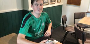 Rowledge beaten by superb innings