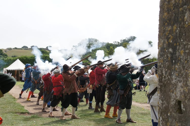 The Lord Hoptons Regiment of Foote fire a volley.