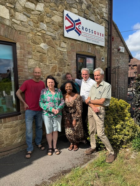 Damian Hinds Crossover Liss Visit PIC1