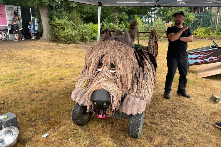 Dog soapbox